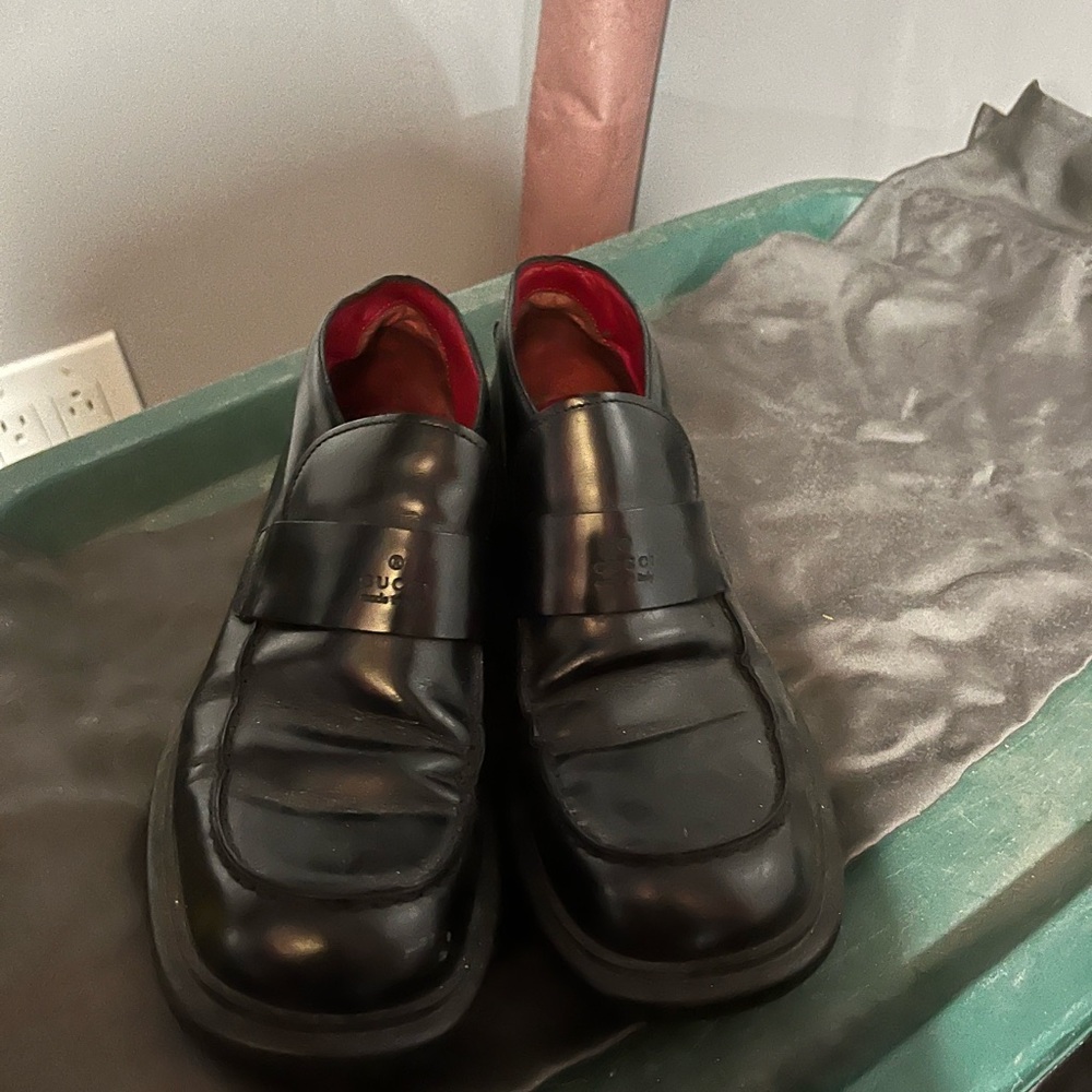 Gucci shoes